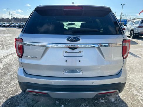 Used 2017 Ford Explorer Limited image 6