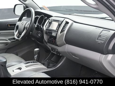 Used 2013 Toyota Tacoma PreRunner w/ TRD Sport Pkg RWD image 6