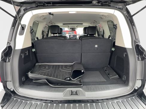 Used 2021 Nissan Armada SL w/ Captain's Chairs Package AWD/4WD image 16