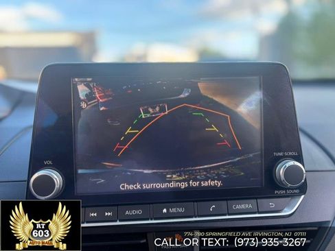 Used 2024 Nissan Altima 2.5 SR FWD image 15