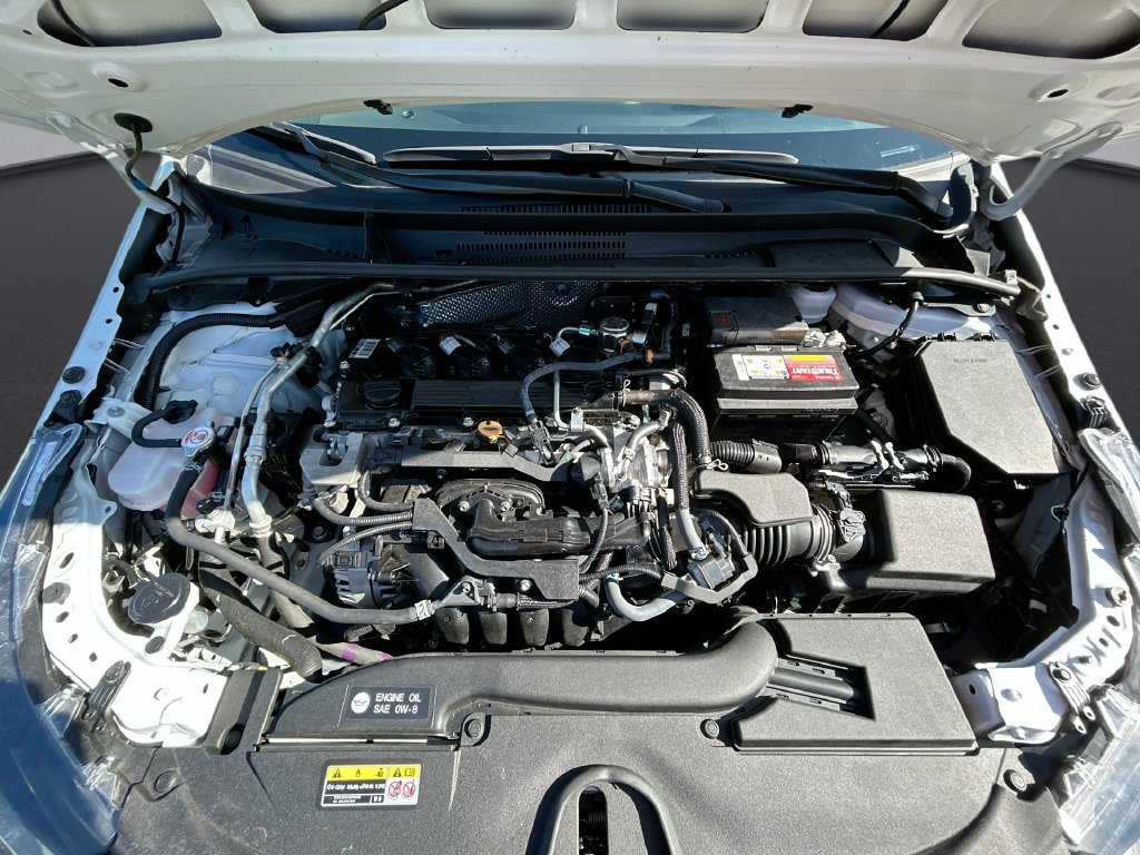 Used 2025 Toyota Corolla LE FWD image 31