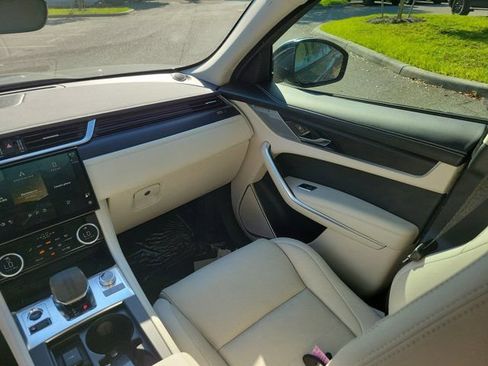Used 2023 Jaguar F-PACE R-Dynamic S AWD/4WD image 18