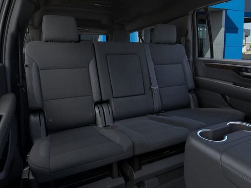 New 2026 Chevrolet Suburban LS image 17
