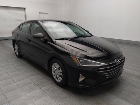 Used 2019 Hyundai Elantra SE image 13