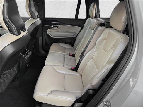 Used 2019 Volvo XC90 T6 Momentum w/ Advanced Package AWD/4WD image 25