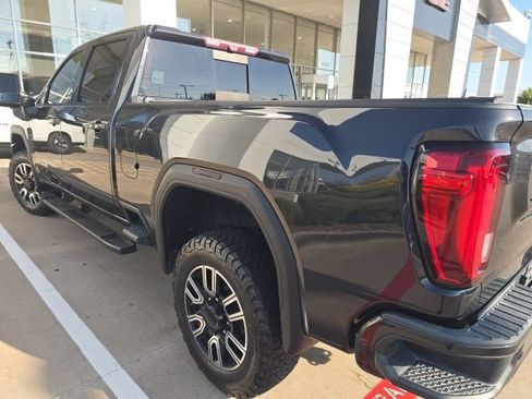 Used 2020 GMC Sierra 2500 AT4 w/ AT4 Premium Package AWD/4WD image 4