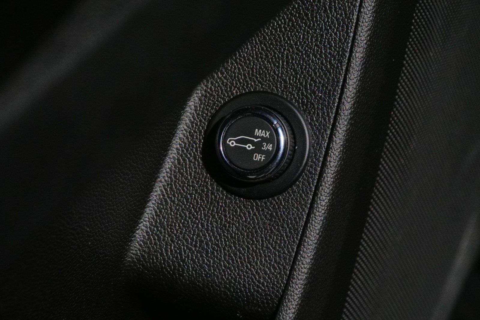 Used 2022 Chevrolet Traverse LT AWD/4WD image 11