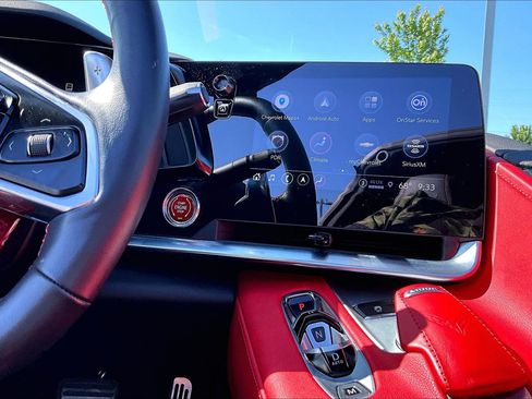 Used 2022 Chevrolet Corvette Stingray Preferred Cpe w/ Engine Appearance Package RWD image 14