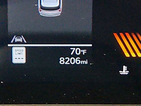 Used 2026 Kia Carnival FWD image 15