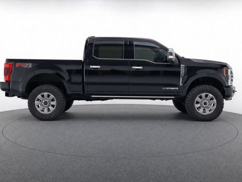 Used 2020 Ford F250 Platinum w/ FX4 Off-Road Package AWD/4WD image 8