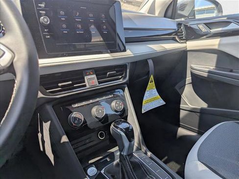 New 2025 Volkswagen Taos S image 18