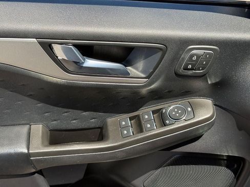 Used 2020 Ford Escape SEL FWD image 16