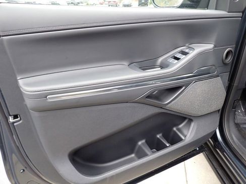 New 2025 Lincoln Navigator Reserve w/ Jet Appearance Package image 19