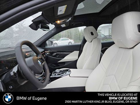 New 2026 BMW 530i xDrive w/ Premium Package AWD/4WD image 25