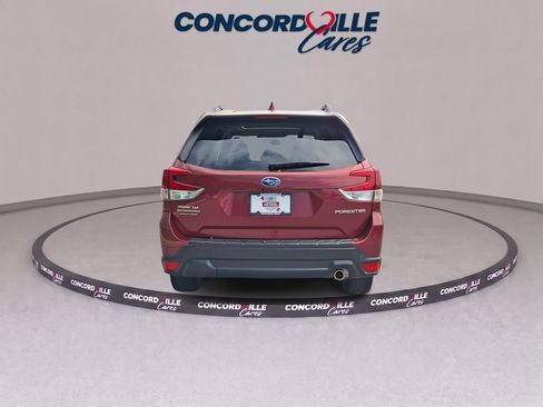 Used 2019 Subaru Forester Limited AWD/4WD image 5