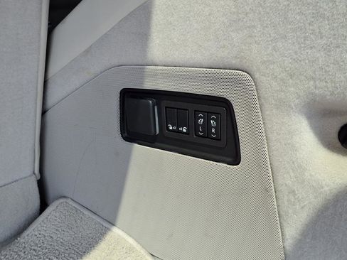 Certified 2023 Cadillac Escalade Premium Luxury Platinum image 14