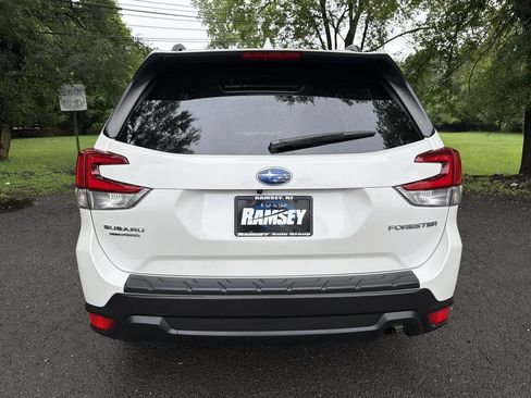 Certified 2023 Subaru Forester Premium AWD/4WD image 26