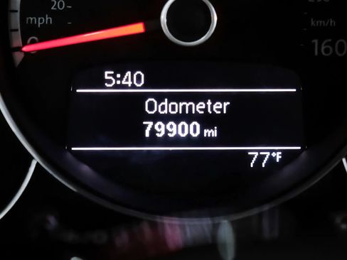 Used 2014 Volkswagen Beetle 2.5 FWD image 20