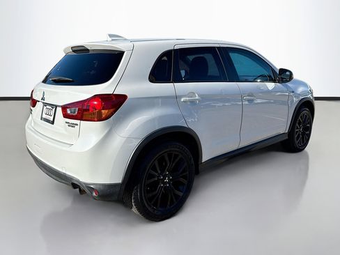 Used 2017 Mitsubishi Outlander Sport LE image 3