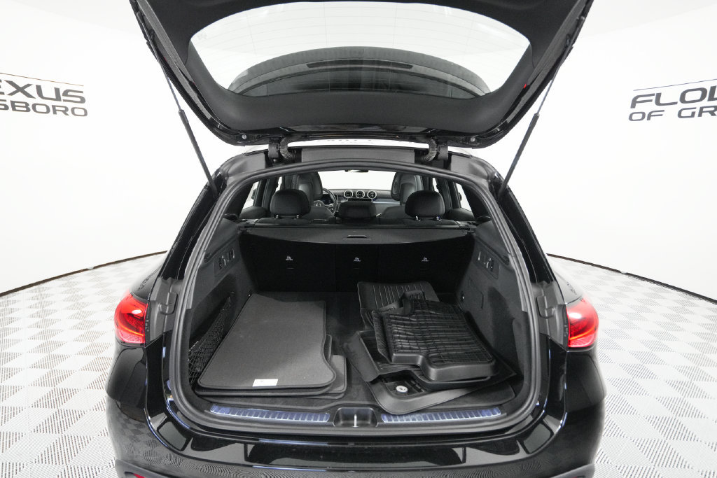 Used 2025 Mercedes-Benz GLC 43 AMG 4MATIC image 22