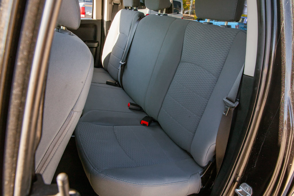 Used 2018 RAM 1500 Express RWD image 11
