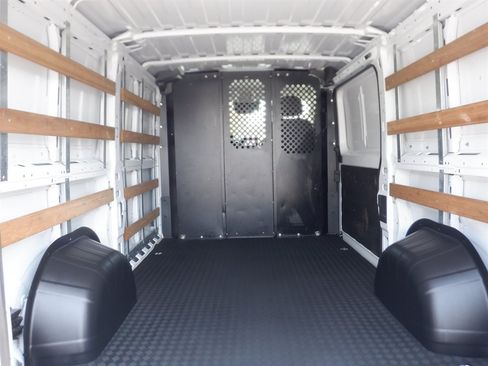 Used 2025 RAM ProMaster 2500 w/ U-Haul Equipment Group FWD image 6