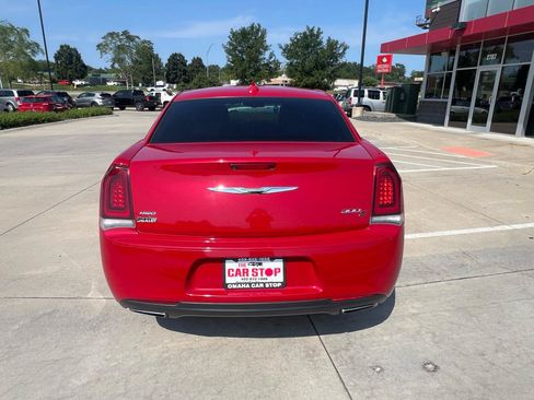 Used 2017 Chrysler 300 S AWD/4WD image 7