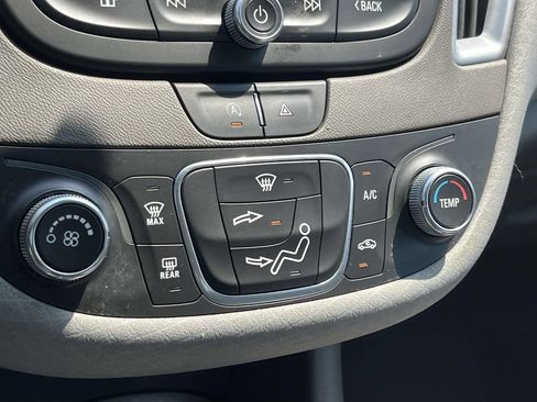 Used 2020 Chevrolet Malibu LS w/ Driver Confidence Package II FWD image 25