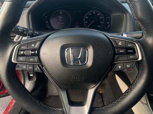 Used 2018 Honda Accord Touring image 35