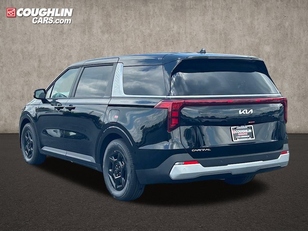 New 2025 Kia Carnival FWD image 9