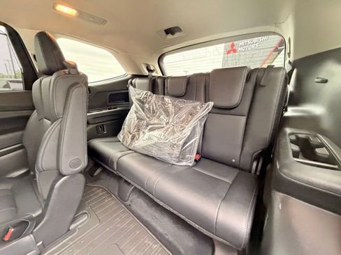 Used 2024 Subaru Ascent Limited AWD/4WD image 13