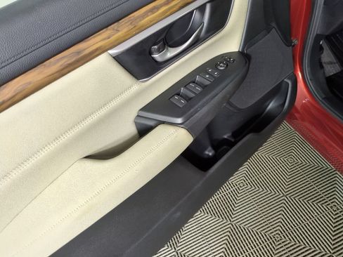 Used 2019 Honda CR-V EX image 11