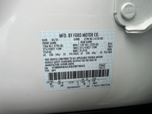 Used 2025 Ford Explorer ST w/ Sun And Sound Package image 34