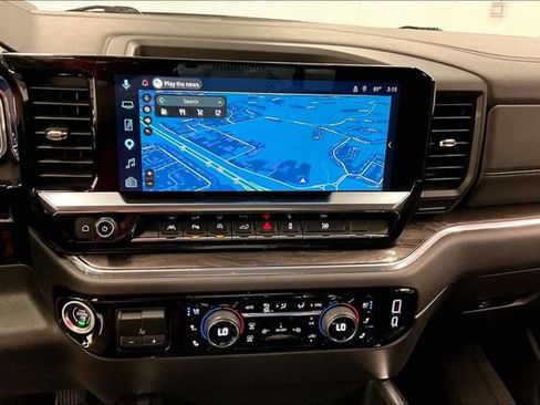Used 2023 Chevrolet Silverado 1500 LTZ w/ LTZ Convenience Package II AWD/4WD image 30