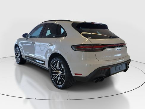 Used 2023 Porsche Macan AWD/4WD image 5