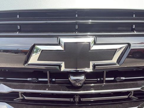 New 2026 Chevrolet Suburban RST w/ Comfort Package AWD/4WD image 11