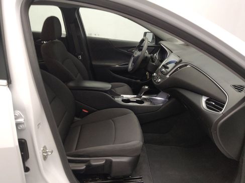 Used 2020 Chevrolet Malibu LS w/ Driver Confidence Package II image 21