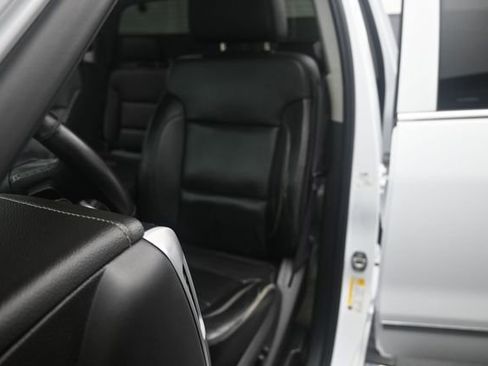 Used 2015 GMC Sierra 2500 SLT AWD/4WD image 11