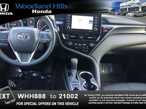 Used 2022 Toyota Camry LE image 19