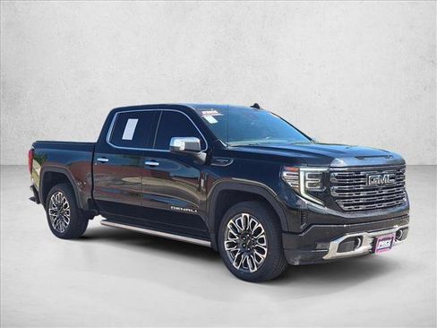 Used 2023 GMC Sierra 1500 Denali Ultimate AWD/4WD image 3