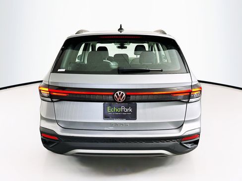 Used 2025 Volkswagen Taos S FWD image 7