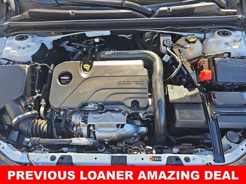 Used 2022 Chevrolet Malibu LT image 31