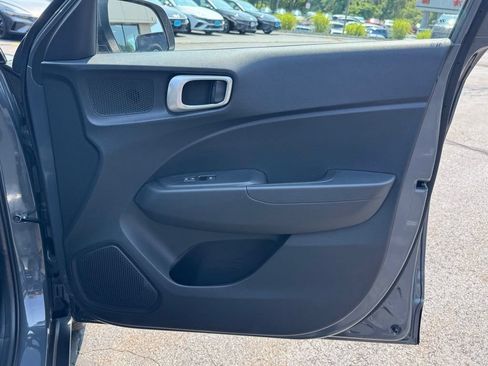 Certified 2026 Hyundai Venue SEL FWD image 28