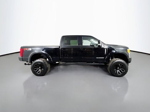 Used 2017 Ford F250 Lariat w/ FX4 Off-Road Package image 6