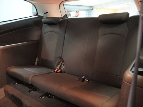 Used 2014 Chevrolet Traverse LT FWD image 28