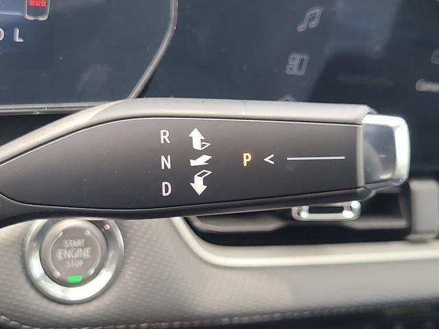 New 2026 Chevrolet Equinox LT w/ Safety and Technology Package FWD image 29