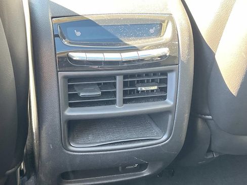 Used 2019 Cadillac XT5 Premium Luxury image 17