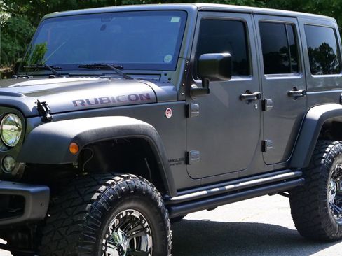 Used 2016 Jeep Wrangler Unlimited Rubicon AWD/4WD image 28