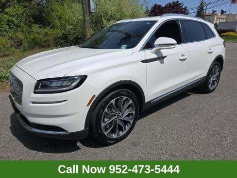 Used 2023 Lincoln Nautilus Reserve AWD/4WD image 1