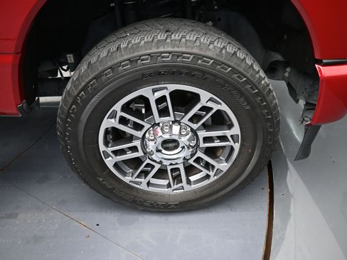 Certified 2024 Ford F350 Limited w/ FX4 Off-Road Package image 23